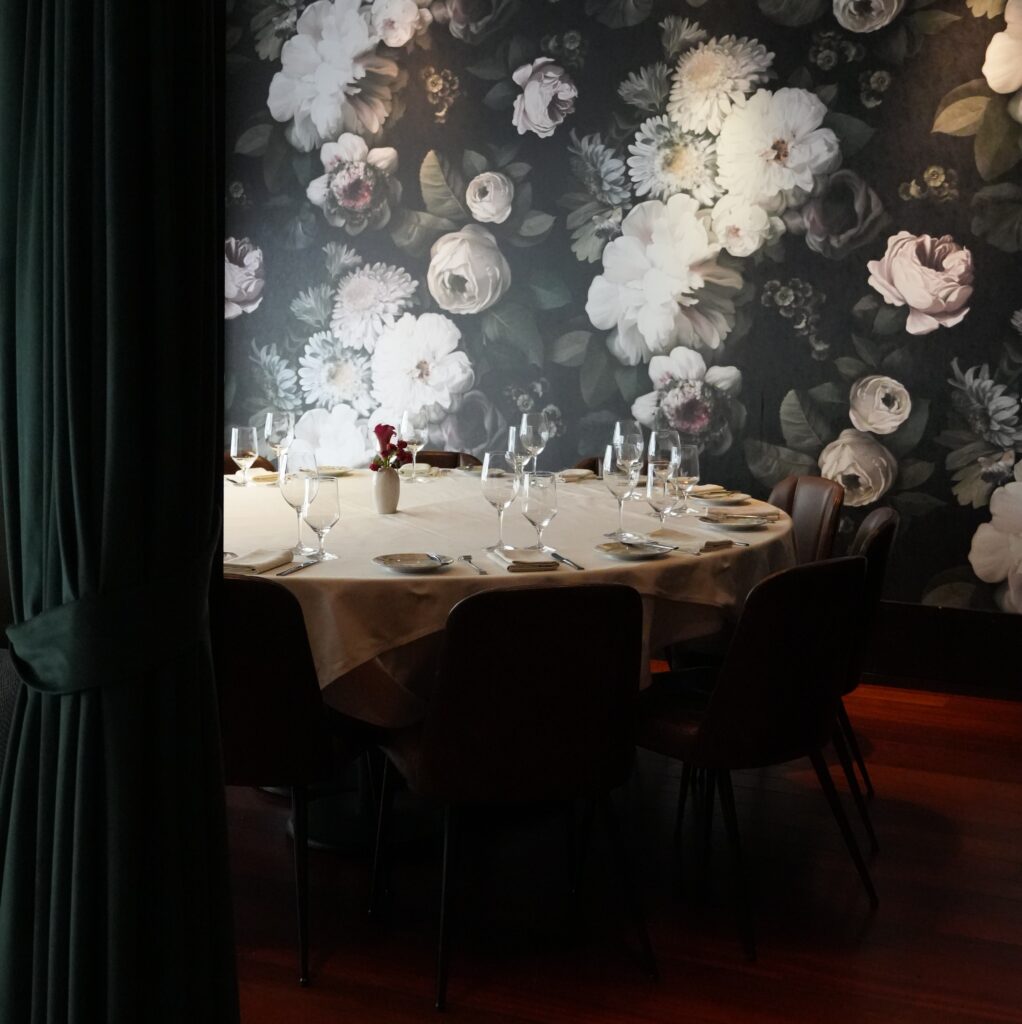 ai fiori private dining room